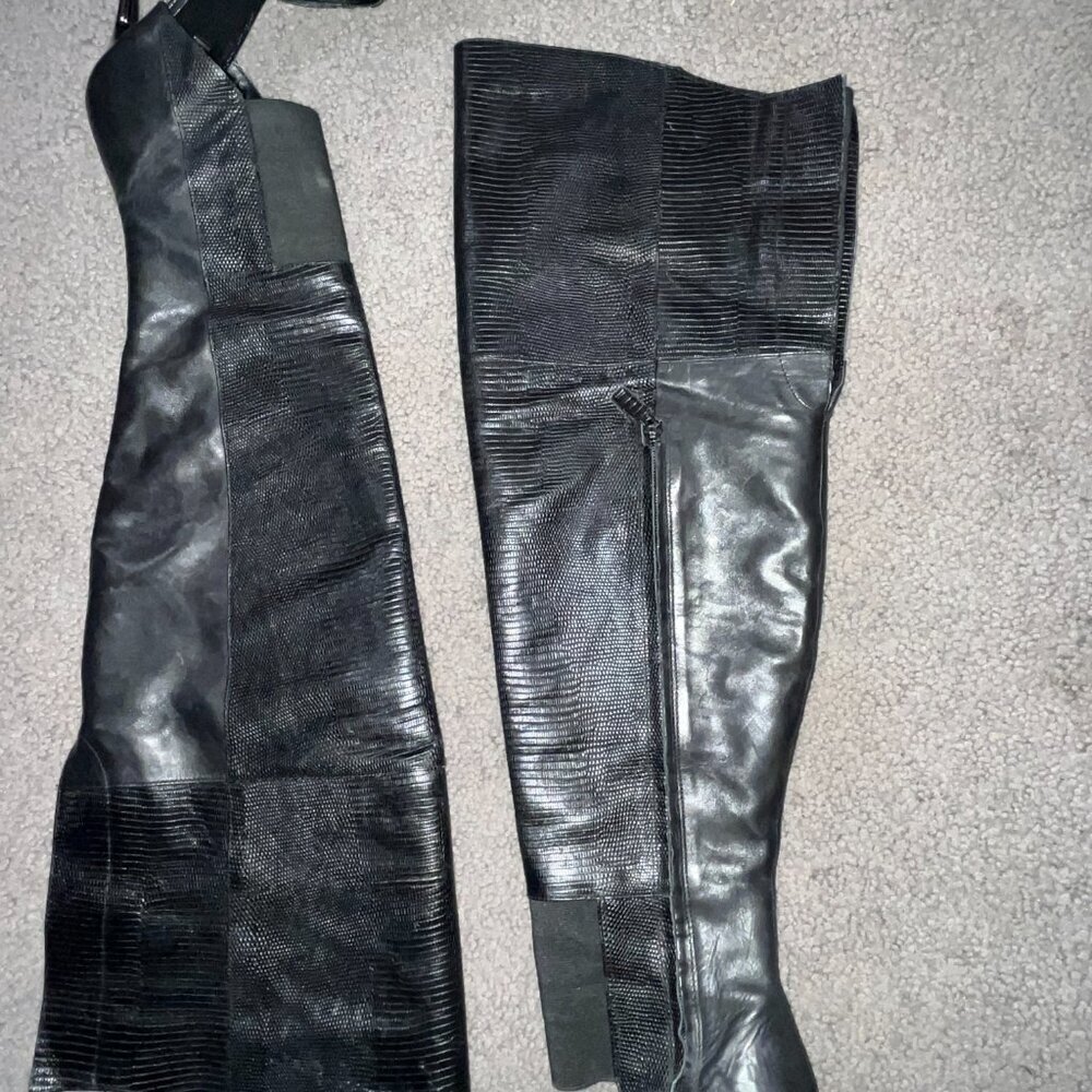 BCBGMAXAZRIA RUNWAY CONCORDE STAMPEDE OVER THE KNEE BLACK LEATHER BOOTS  HTF 10M - Picture 5 of 16